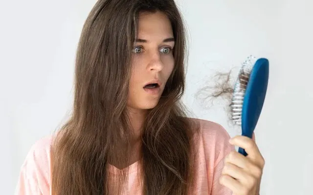 rambut rontok saat disisir