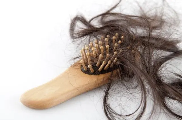 Rambut Rontok Makin Parah? Ini Solusi Ampuh Kembalikan Ketebalannya!
